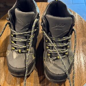 Kids Hiking Boots